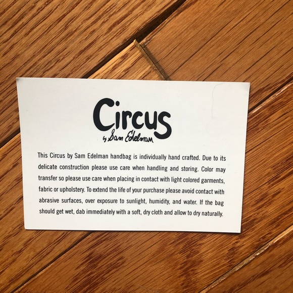 Circus - Picture 12 of 12